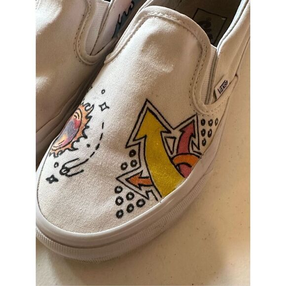 Vans Classic Youth Off White Custom Graffiti Art Slip-On Sneakers Size 1 - Picture 9 of 10
